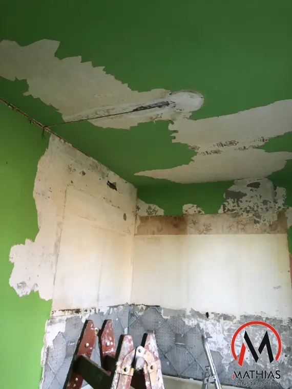 A konyha bontás közben